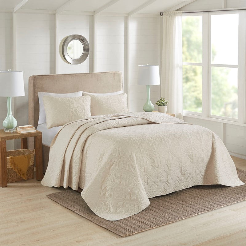 Oakley 3 Piece Reversible Bedspread Set Main image