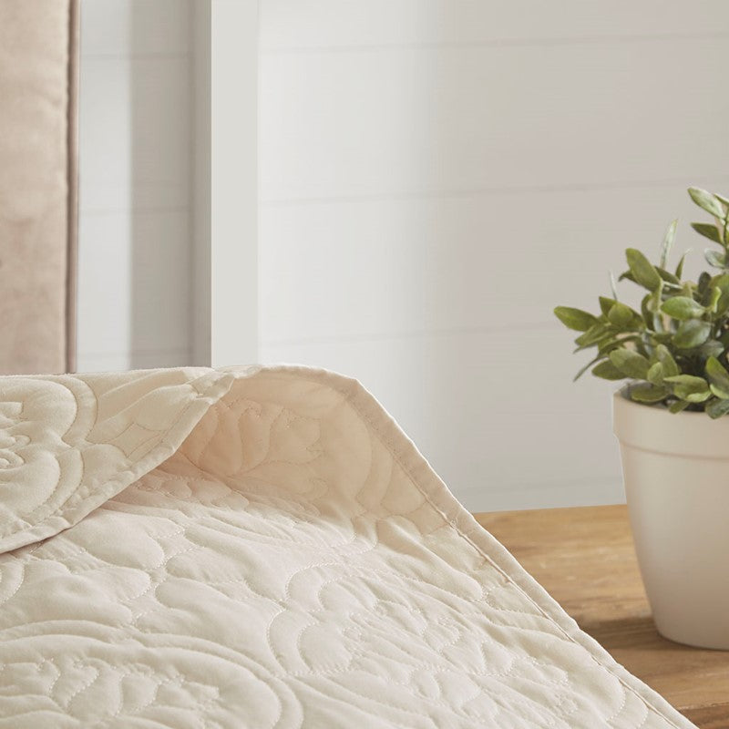 Oakley 3 Piece Reversible Bedspread Set