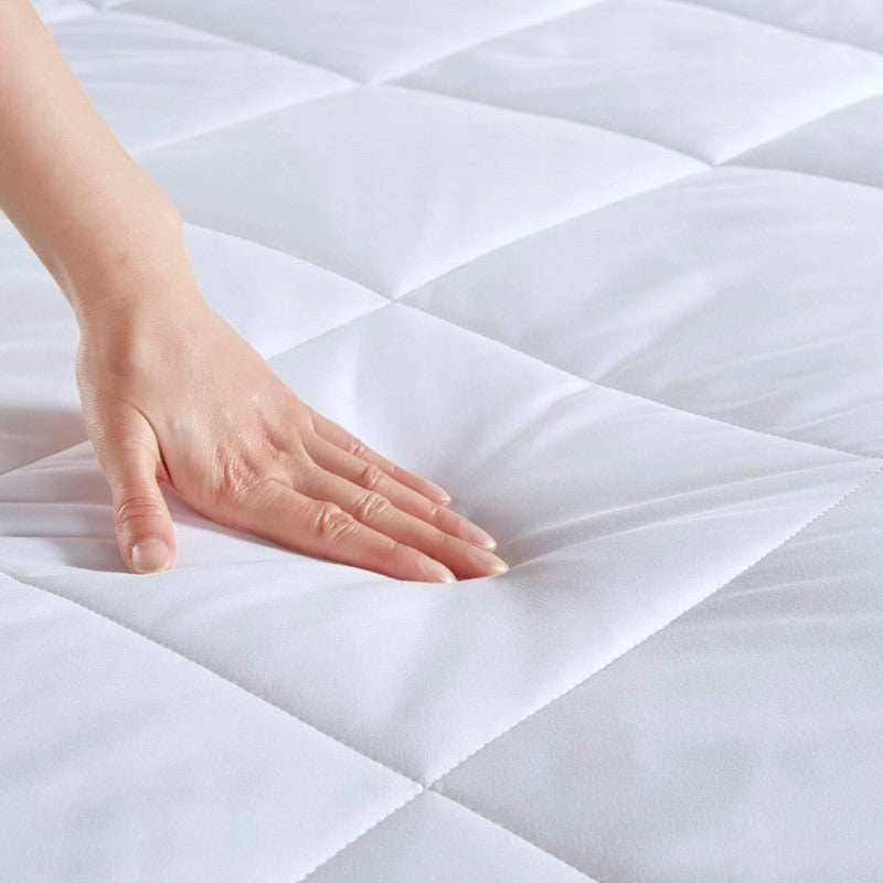Cooling Touch Oversized Down Alternative Comforter