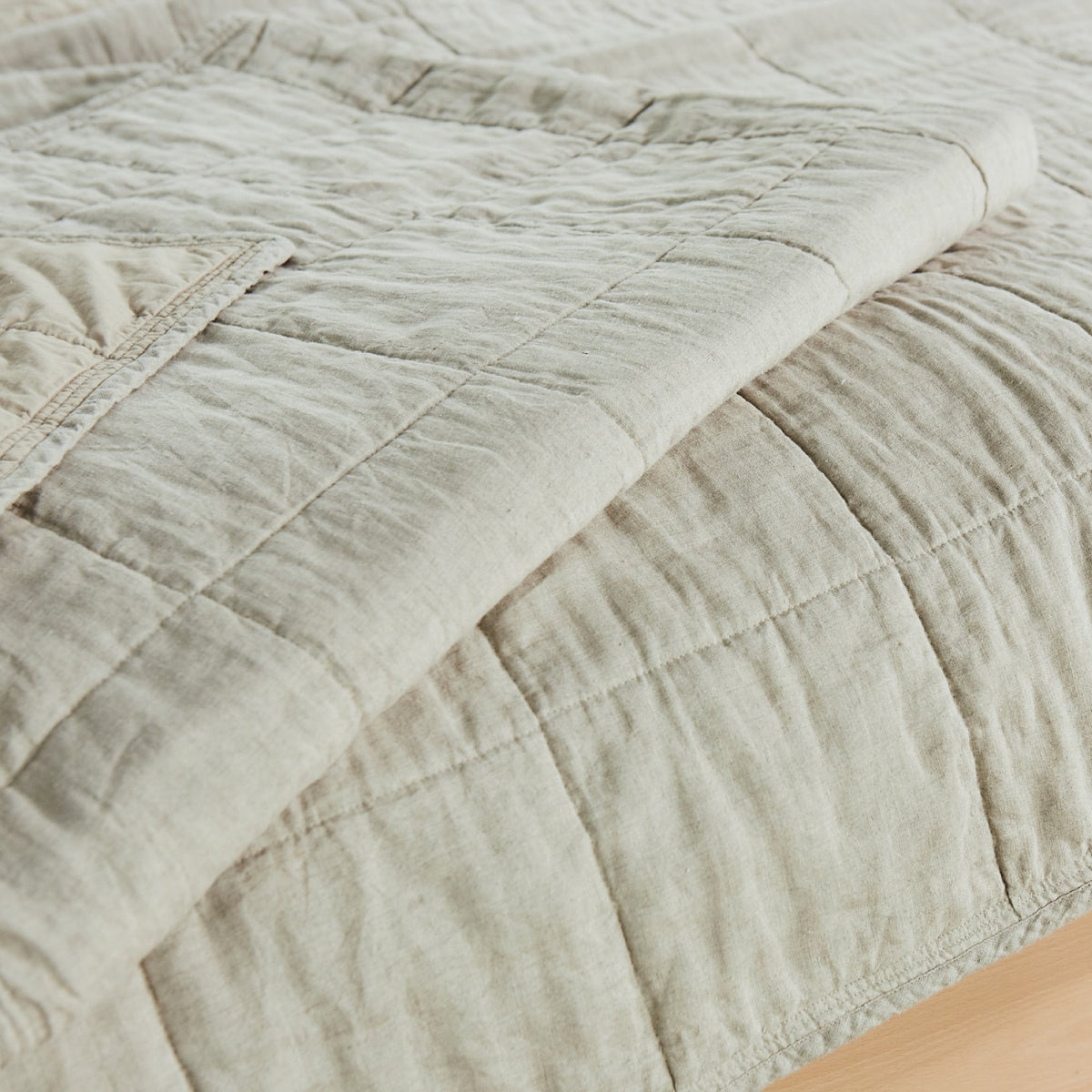 Natural Linen Quilt