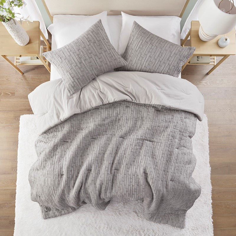 Arlo Oversized Comforter Set Secondary image