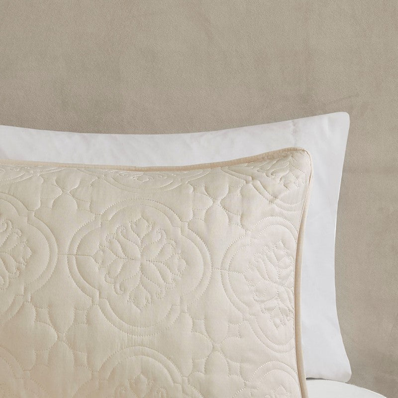 Oakley 3 Piece Reversible Bedspread Set