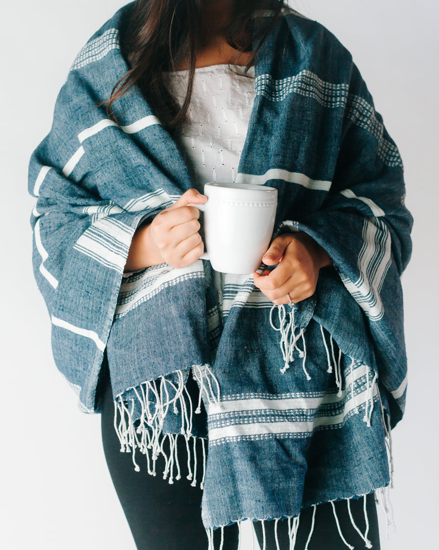 Aden Cotton Throw Blanket Secondary image