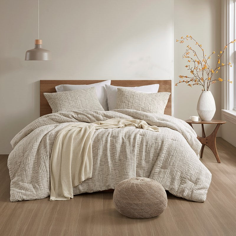 Harper Oversized Cotton Matelasse Comforter Set Secondary image