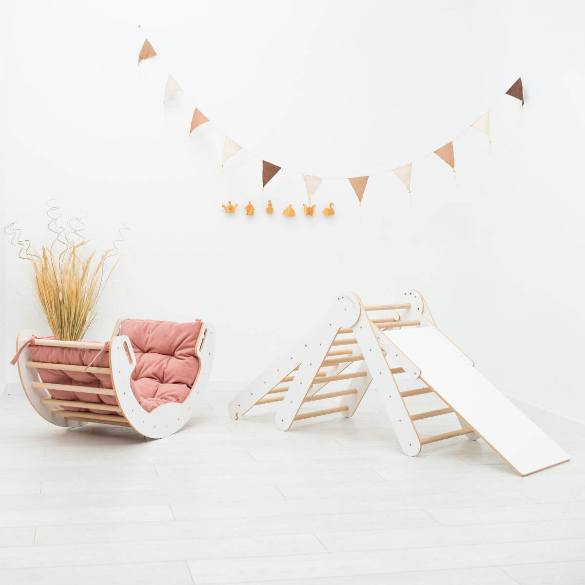 4 in 1 Indoor Climbing Set: Pikler Triangle + Slide + Ladder + Arch Main image